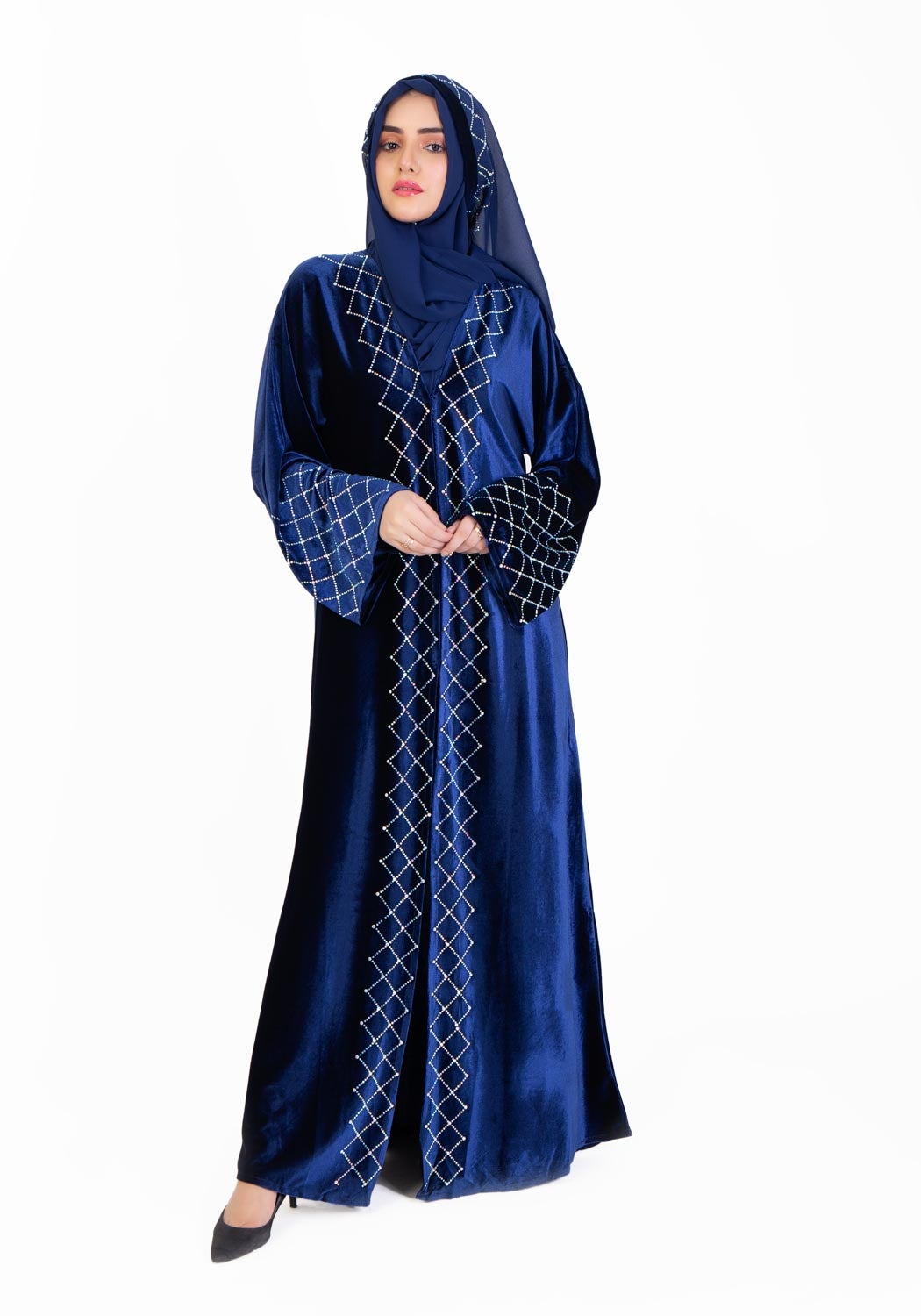 Women's Trendy Velvet Abayas online Abaya.pk