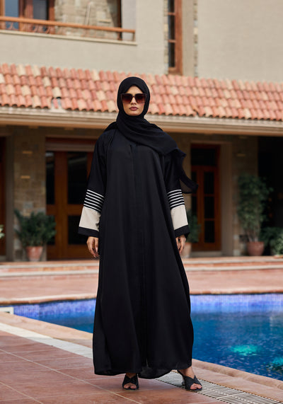 Black Stripes Abaya