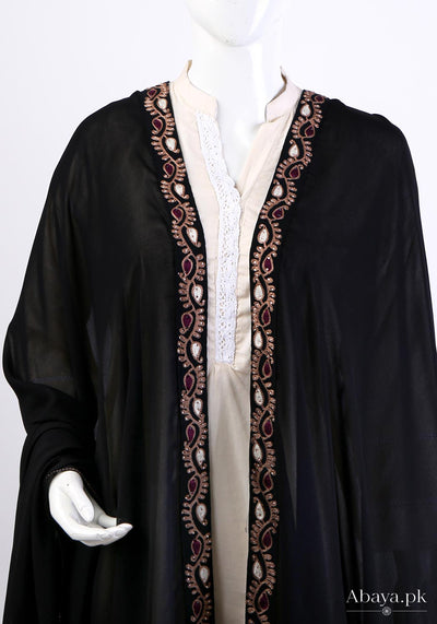 Cora Black Chadar