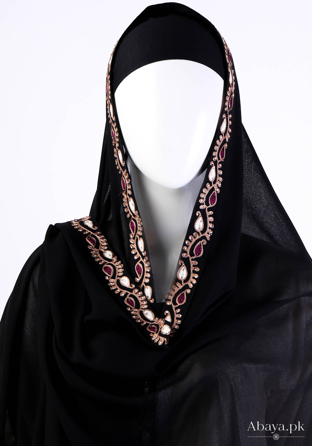 Cora Black Chadar